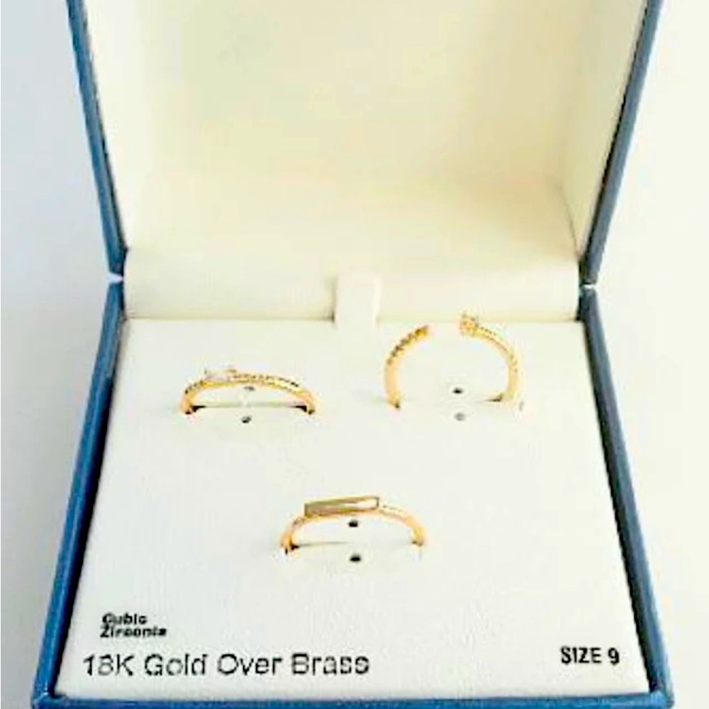 Macys 18k Gold Ring Set size 9